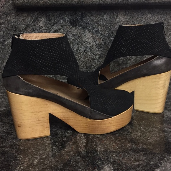 🔥Sale New Free People Horizon Clogs Black Leather - Picture 6 of 8